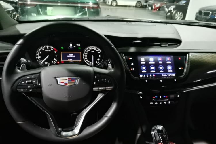 Used Cadillac XT6 2020 28T Six-Seater Luxury Version Center Console