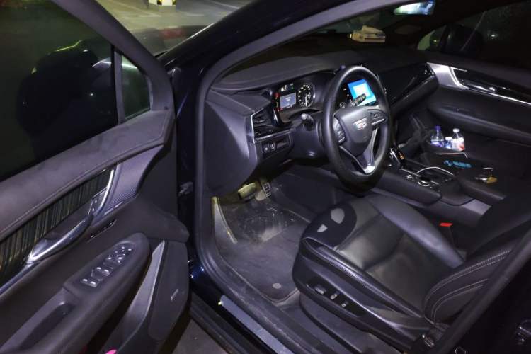 Used Cadillac XT6 2020 28T Six-Seater Four-Wheel-Drive Luxury Version with Premium Sound System Driver Seat