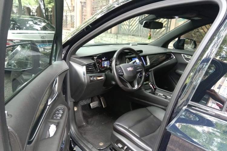 Used Cadillac XT6 2020 28T Six-Seater Four-Wheel-Drive Luxury Version Driver Seat