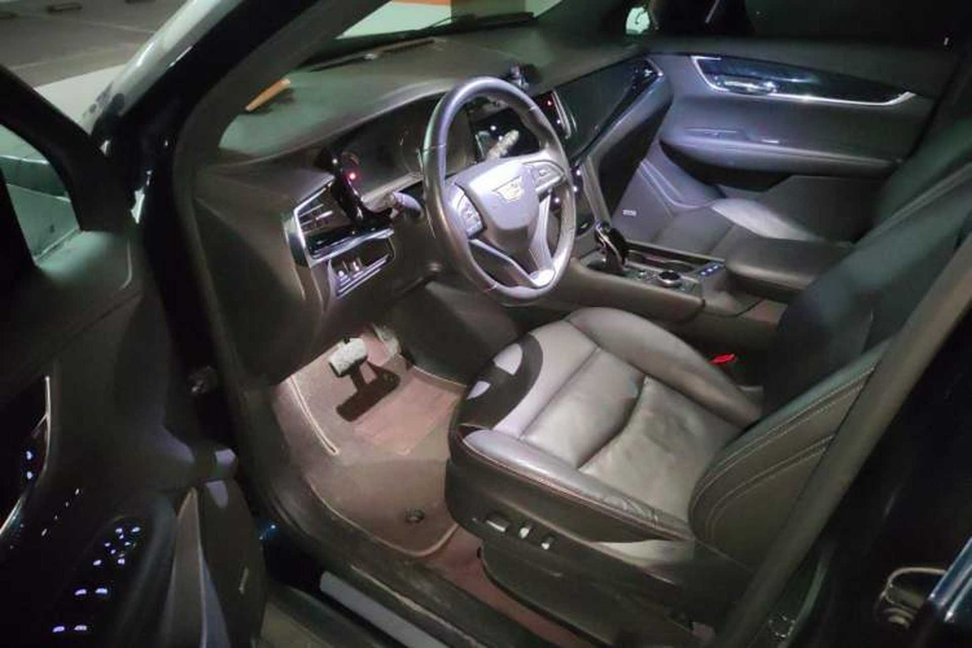 Used Cadillac XT6 2020 28T Six-Seater Four-Wheel-Drive Luxury Version Driver Seat