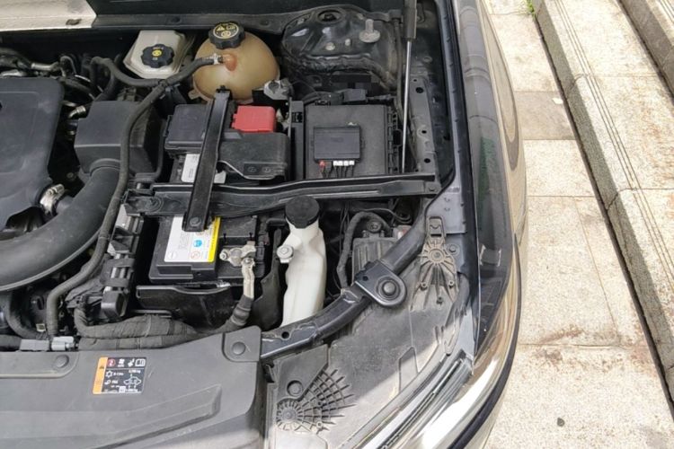 Used Cadillac XT6 2020 28T Seven-Seater Fashion Edition Engine Bay Left