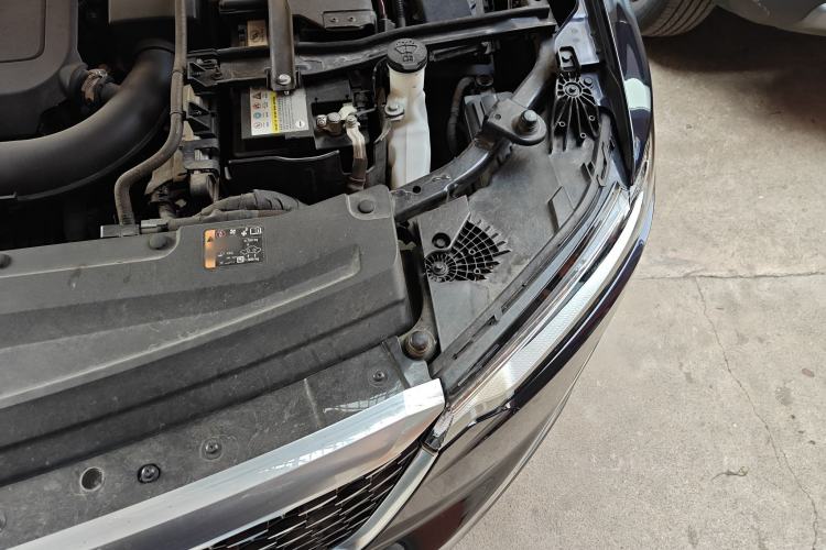 Used Cadillac XT6 2020 28T 7-Seater Four-Wheel-Drive Luxury Version with Premium Sound System Engine Bay Left