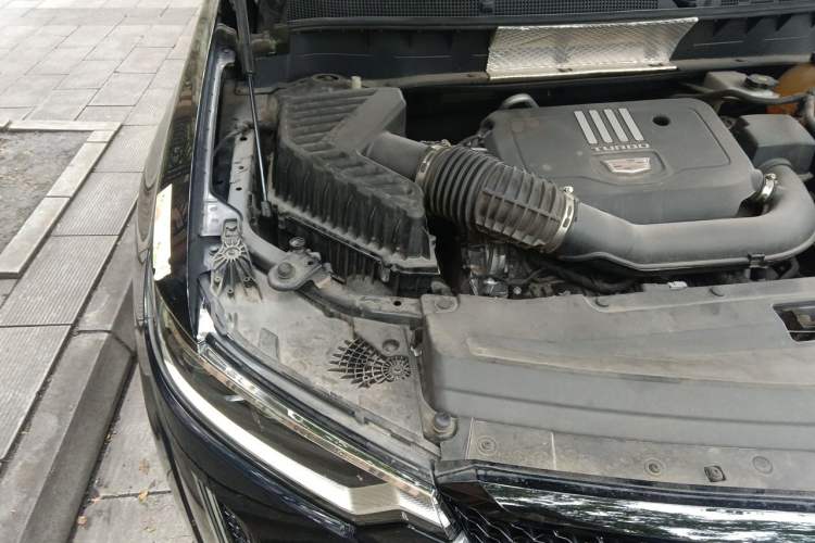 Used Cadillac XT6 2020 28T Six-Seater Four-Wheel-Drive Luxury Version Engine Bay Right