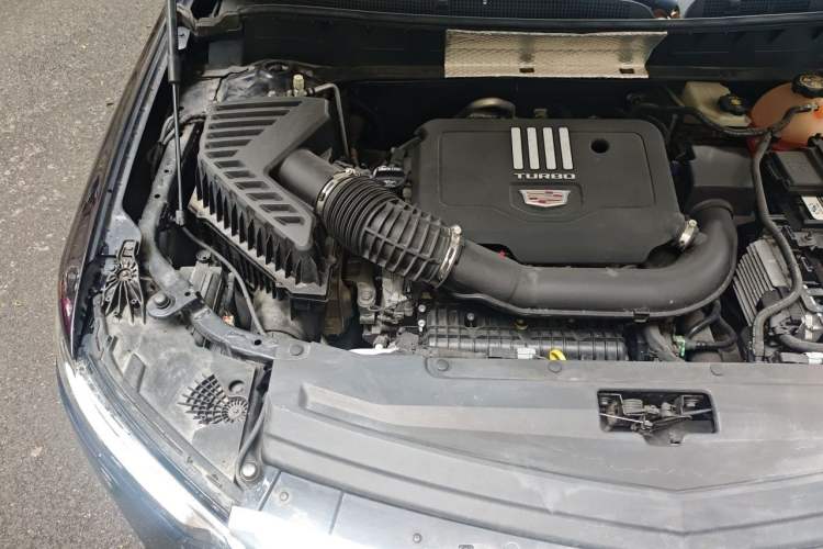 Used Cadillac XT6 2020 28T Seven-Seater Four-Wheel-Drive Luxury Version Engine Bay Right
