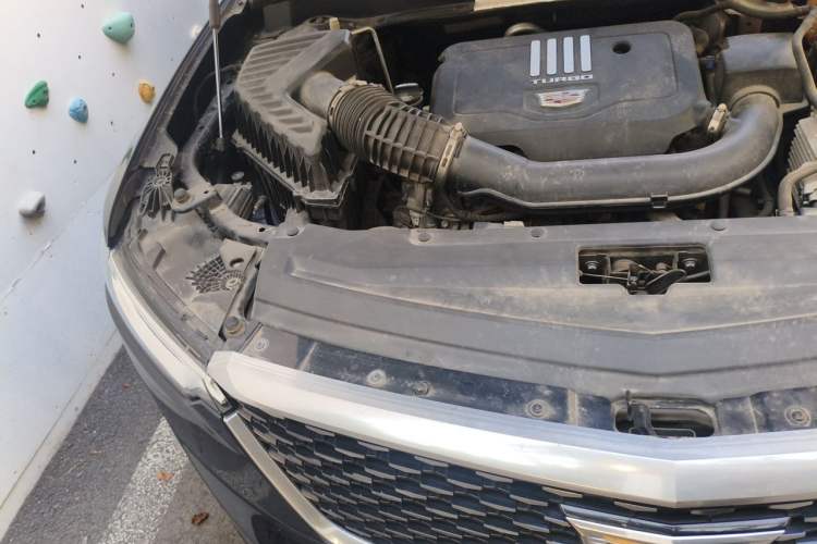 Used Cadillac XT6 2020 28T Six-Seater Four-Wheel-Drive Luxury Version Engine Bay Right