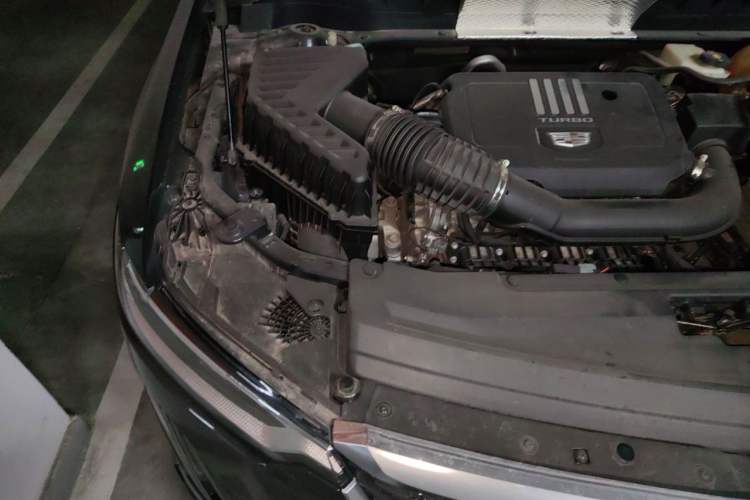 Used Cadillac XT6 2020 28T Six-Seater Four-Wheel-Drive Luxury Version Engine Bay Right