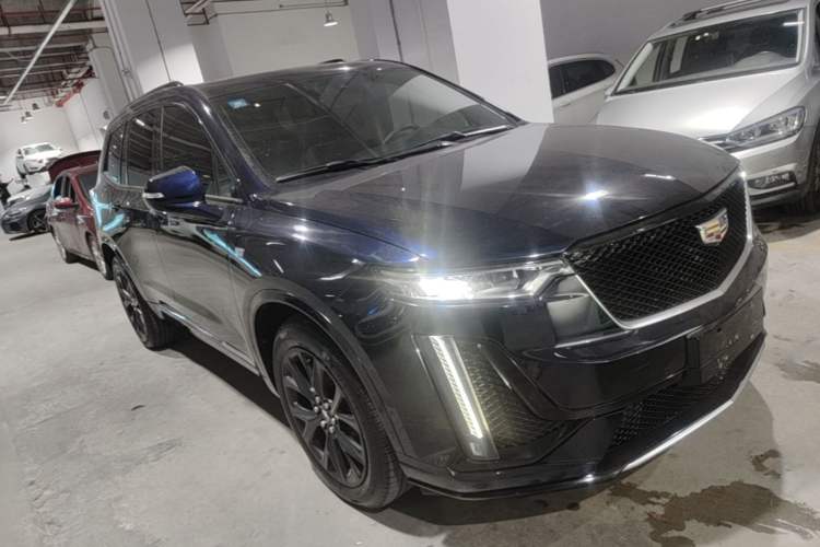 Used Cadillac XT6 2020 28T Six-Seater Luxury Version Front Right 45 Deg