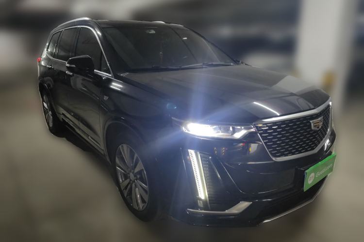 Used Cadillac XT6 2020 28T Six-Seater Luxury Version Front Right 45 Deg