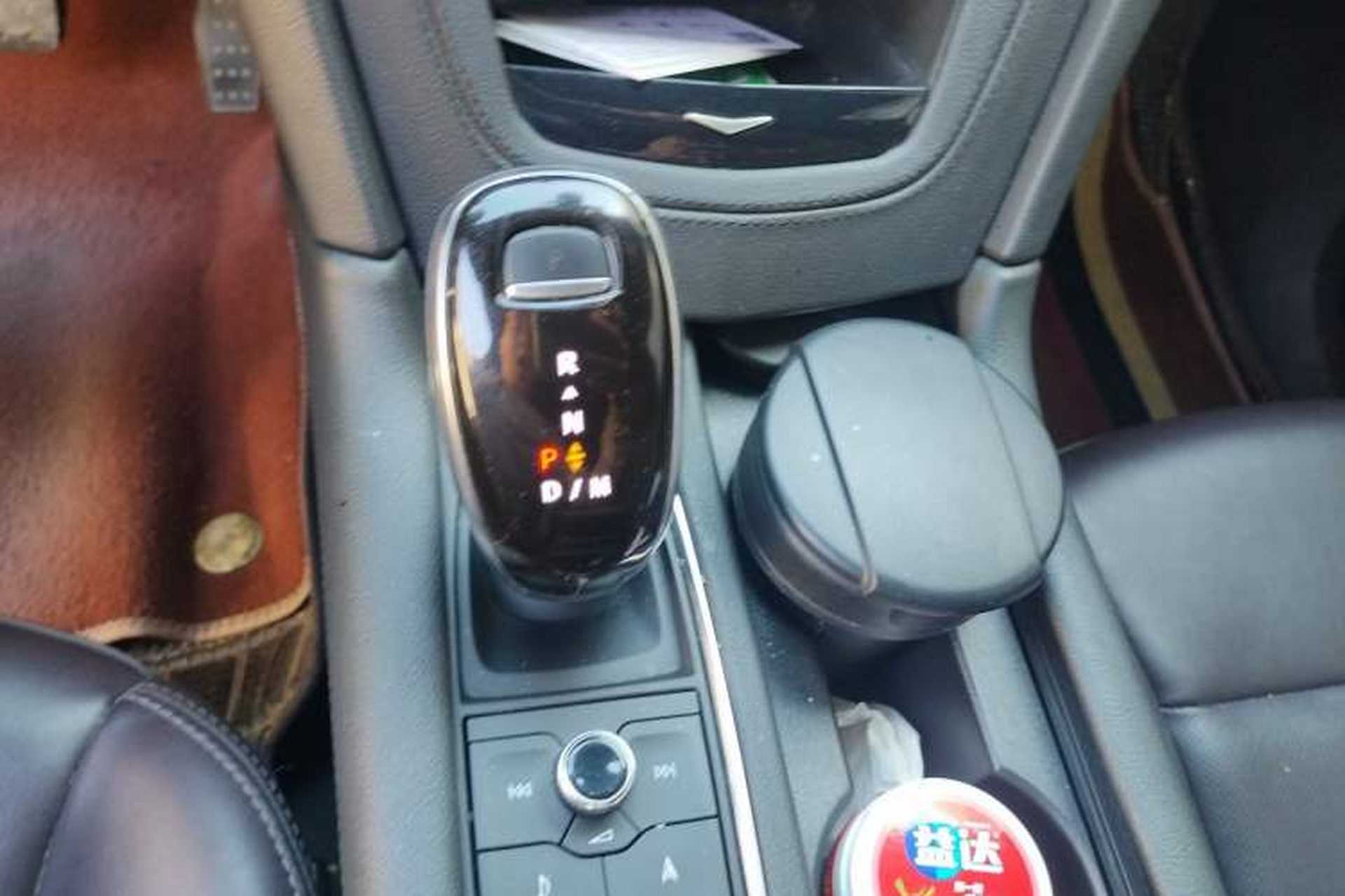 Used Cadillac XT6 2020 Revised Version 28T Six-Seater Luxury Edition Gear Lever