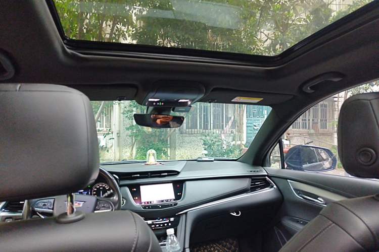 Used Cadillac XT6 2020 28T Six-Seater Fashion Edition Headliner
