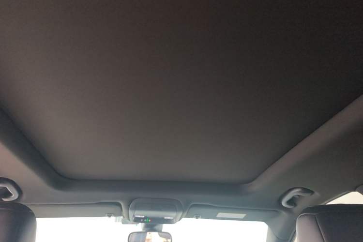 Used Cadillac XT6 2020 28T Six-Seater Four-Wheel-Drive Luxury Version Headliner