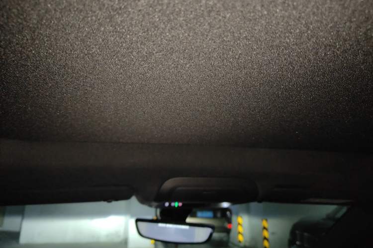 Used Cadillac XT6 2020 28T Six-Seater Luxury Version Headliner