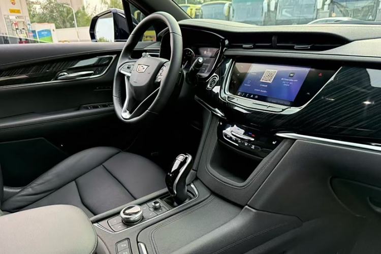 Used Cadillac XT6 2020 28T Six-Seater Four-Wheel-Drive Luxury Version Interior 2