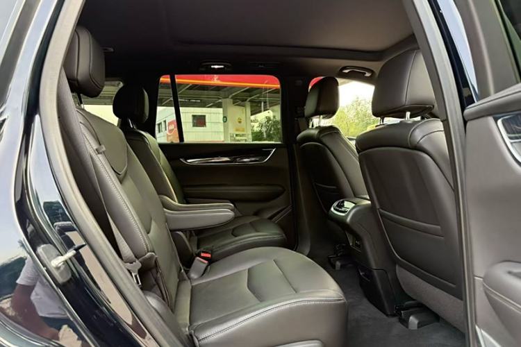 Used Cadillac XT6 2020 28T Six-Seater Four-Wheel-Drive Luxury Version Interior 4