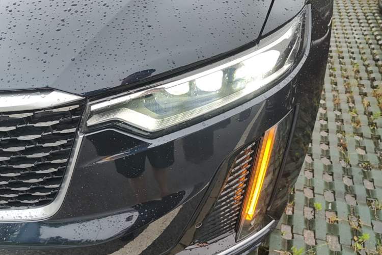 Used Cadillac XT6 2020 28T Seven-Seater Four-Wheel-Drive Leading Version Left Front Headlight