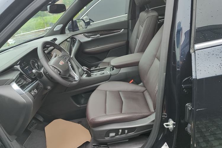 Used Cadillac XT6 2020 28T Seven-Seater Four-Wheel-Drive Leading Version Left Front Seat