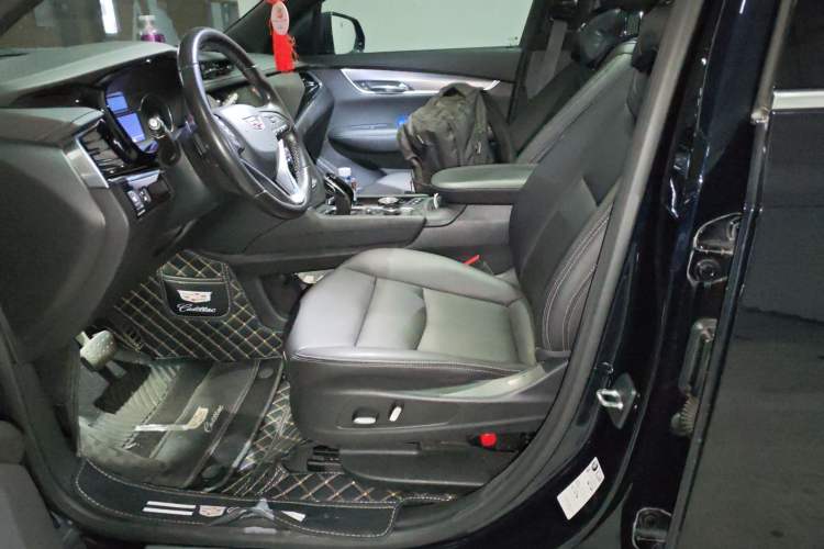 Used Cadillac XT6 2020 28T Six-Seater All-Wheel-Drive Fashion Edition Left Front Seat