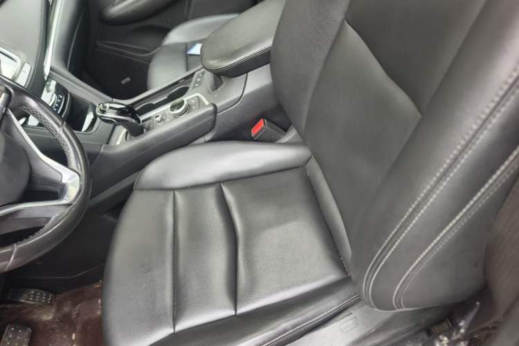 Used Cadillac XT6 2020 28T Six-Seater All-Wheel-Drive Fashion Edition Left Front Seat