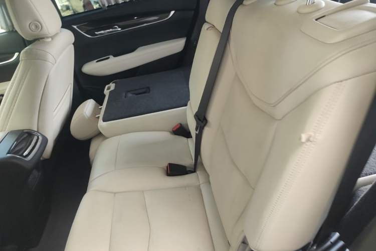 Used Cadillac XT6 2020 28T Seven-Seater Luxury Version Left Rear Seat