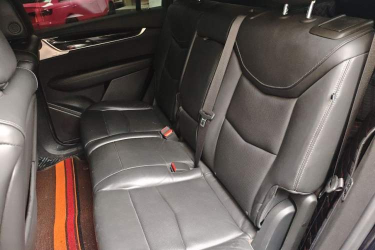 Used Cadillac XT6 2020 28T Seven-Seater Four-Wheel-Drive Luxury Version Left Rear Seat