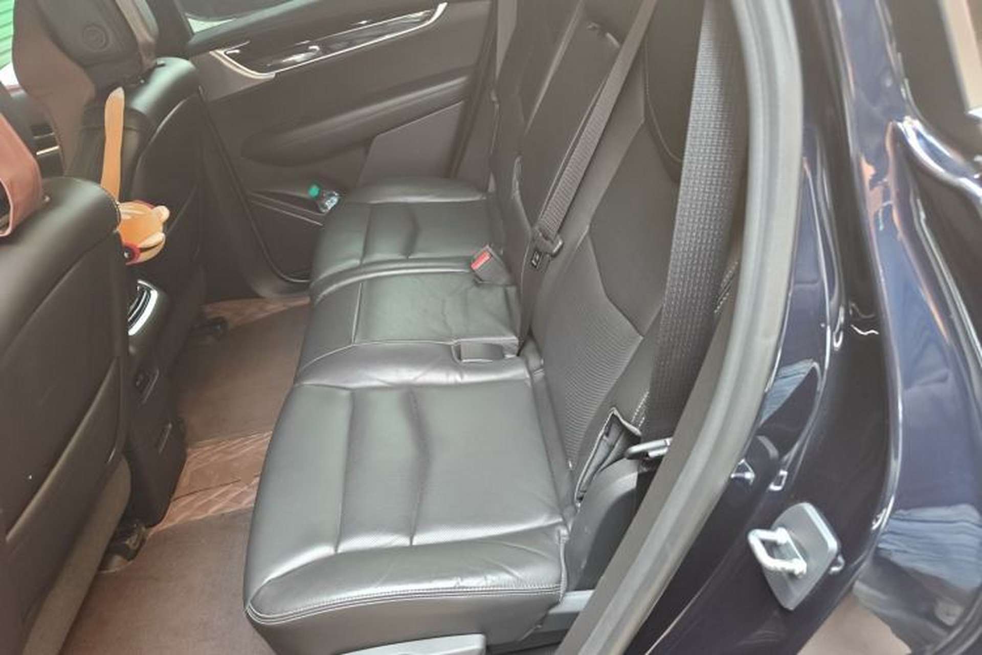 Used Cadillac XT6 2020 28T 7-Seater Four-Wheel-Drive Luxury Version with Premium Sound System Left Rear Seat