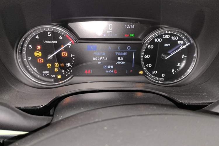 Used Cadillac XT6 2020 28T Six-Seater Luxury Version Odometer Close Up