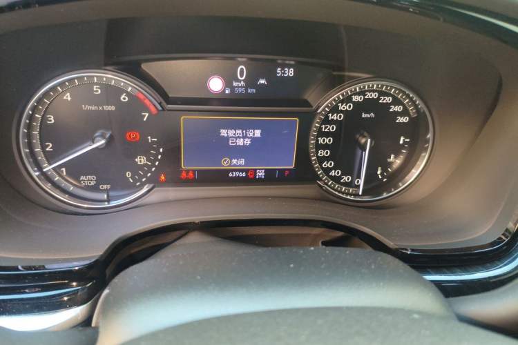 Used Cadillac XT6 2020 28T Six-Seater Four-Wheel-Drive Luxury Version Odometer Close Up
