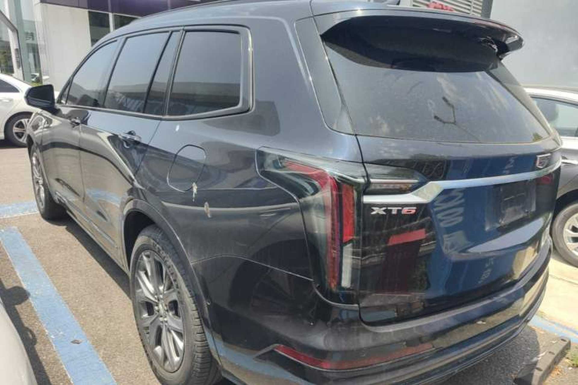 Used Cadillac XT6 2020 28T Seven-Seater Luxury Version Rear Left 45 Deg