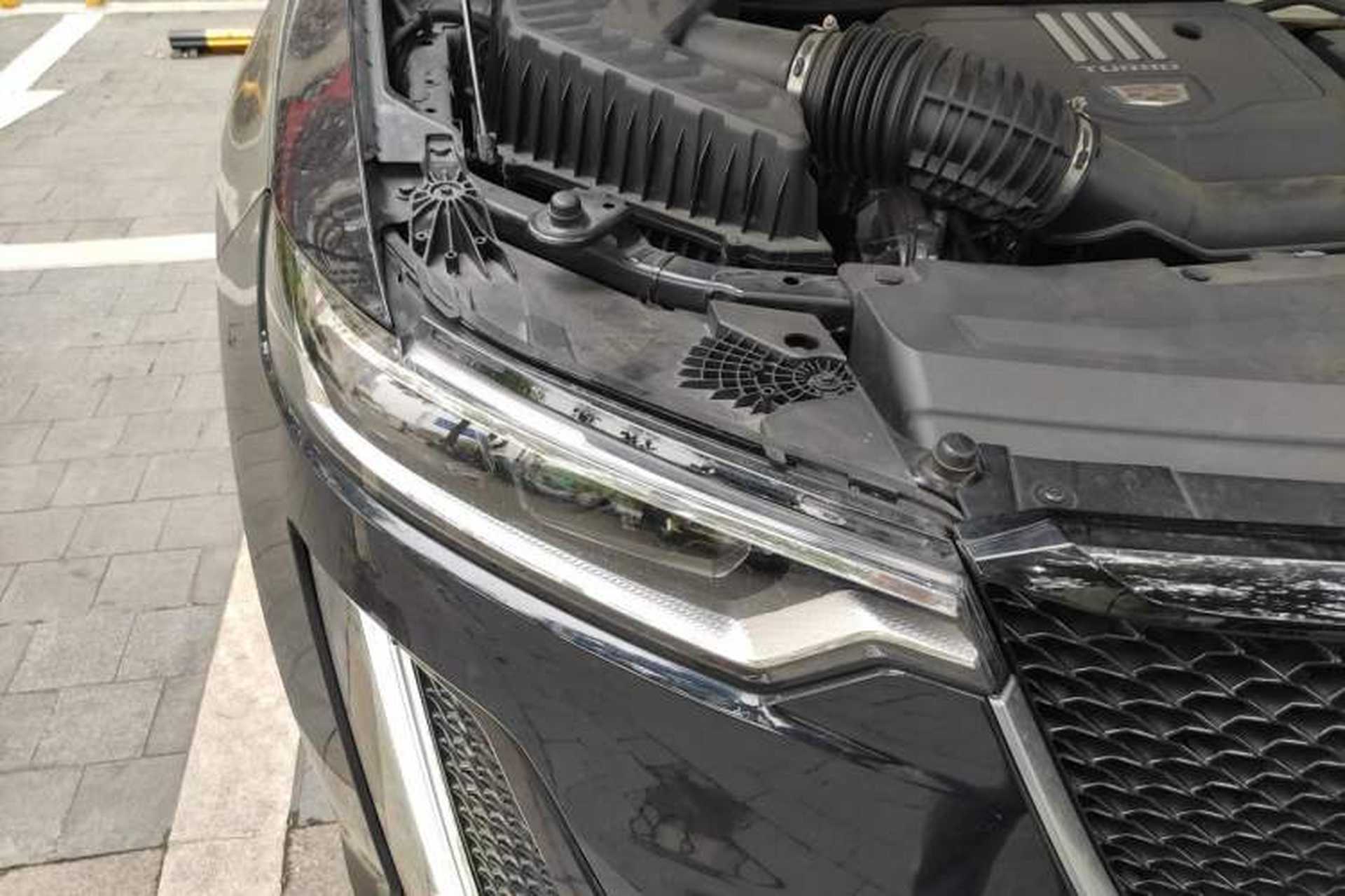 Used Cadillac XT6 2020 28T Six-Seater Four-Wheel-Drive Platinum Sport Edition Right Front Headlight