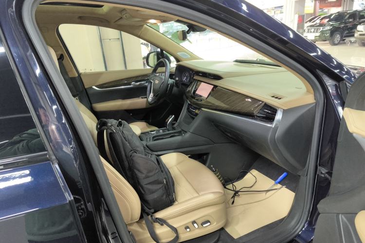 Used Cadillac XT6 2020 Revised Version 28T 6-Seater Four-Wheel Drive Platinum Sport Edition Right Front Seat