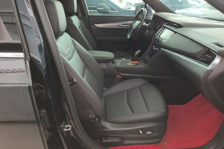 Used Cadillac XT6 2020 28T Seven-Seater Fashion Edition Right Front Seat