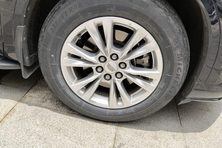 Used Cadillac XT6 2020 28T Seven-Seater Fashion Edition Right Front Wheel Hub