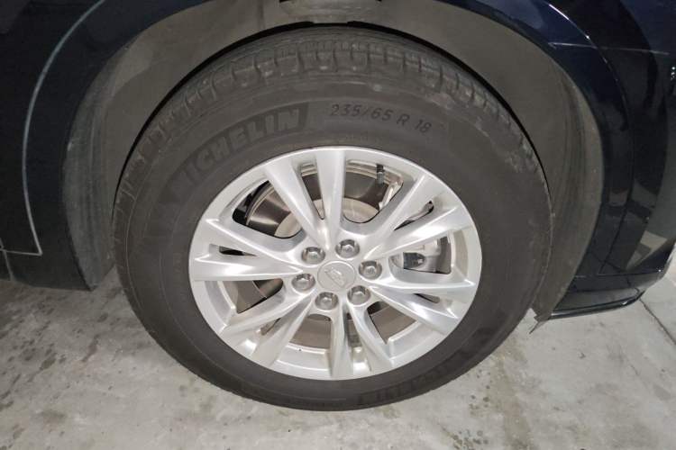 Used Cadillac XT6 2020 28T Six-Seater All-Wheel-Drive Fashion Edition Right Front Wheel Hub