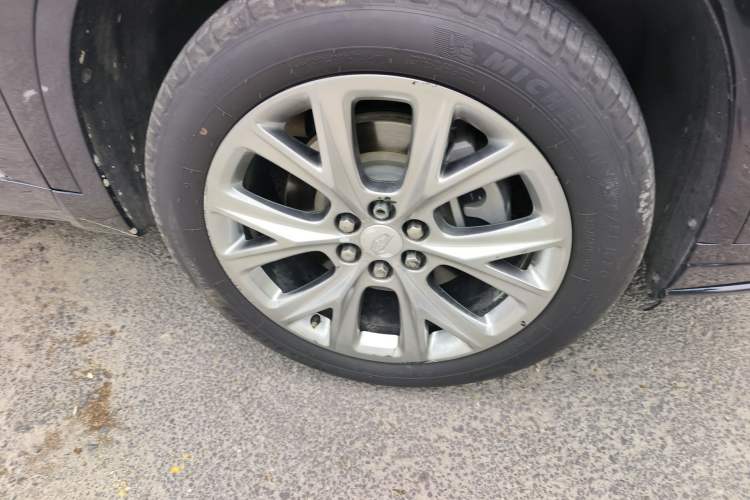 Used Cadillac XT6 2020 Revised Version 28T Six-Seater Four-Wheel Drive Leading Sporty Edition Right Front Wheel Hub