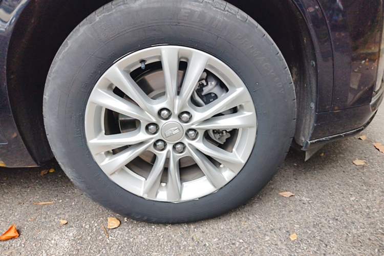 Used Cadillac XT6 2020 28T Six-Seater Fashion Edition Right Front Wheel Hub