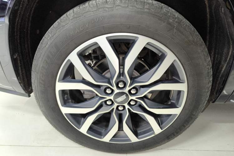 Used Cadillac XT6 2020 Revised Version 28T 6-Seater Four-Wheel Drive Platinum Sport Edition Right Rear Wheel Hub