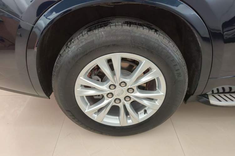 Used Cadillac XT6 2020 28T Seven-Seater Fashion Edition Right Rear Wheel Hub