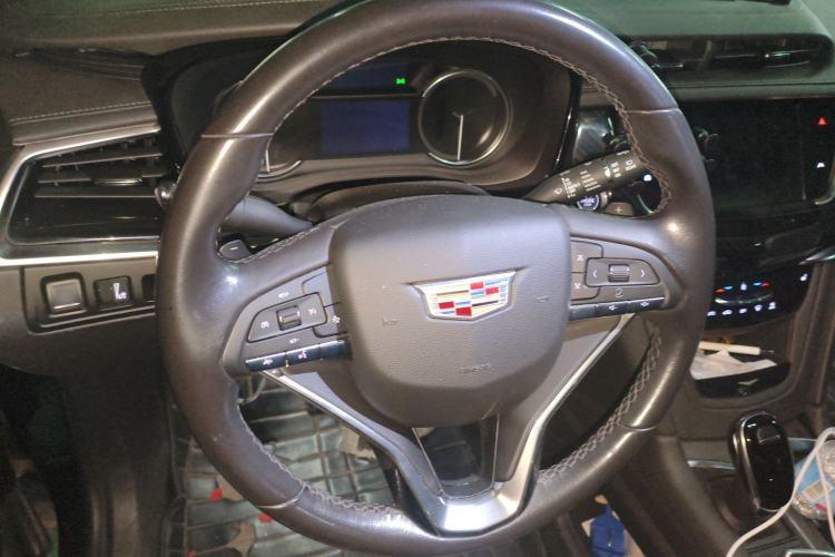 Used Cadillac XT6 2020 28T Seven-Seater Four-Wheel-Drive Luxury Version Steering Wheel