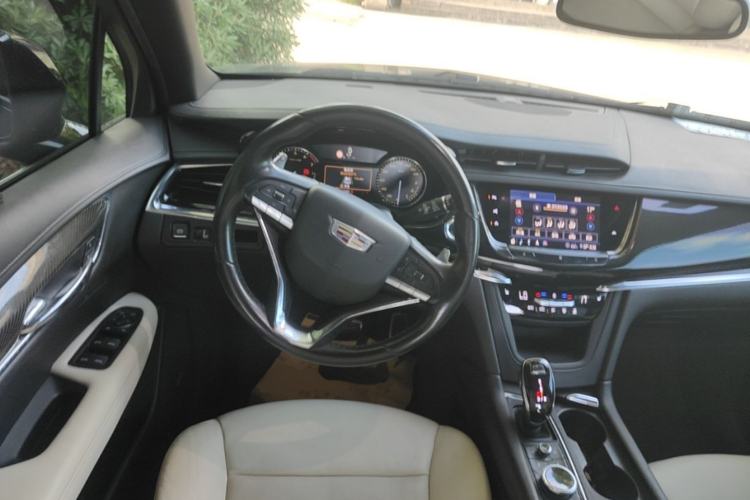 Used Cadillac XT6 2020 28T Seven-Seater Luxury Version Steering Wheel