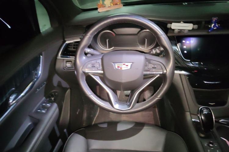 Used Cadillac XT6 2020 28T Six-Seater Four-Wheel-Drive Luxury Version Steering Wheel