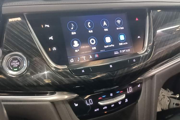 Used Cadillac XT6 2020 28T Six-Seater Four-Wheel-Drive Luxury Version Audio And AC Panel