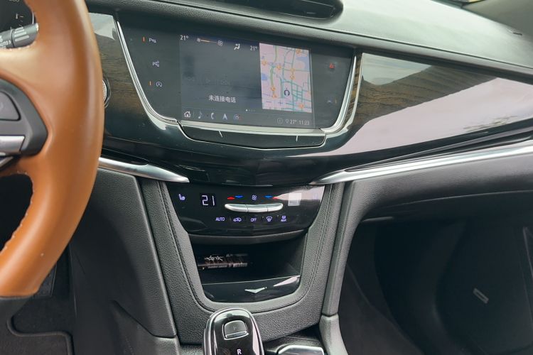 Used Cadillac XT6 2020 28T Six-Seater Four-Wheel-Drive Luxury Version Audio And AC Panel