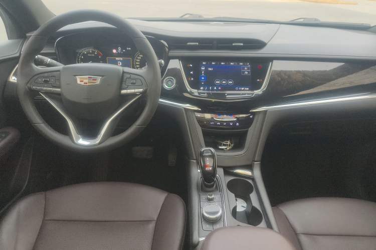Used Cadillac XT6 2020 28T Seven-Seater Luxury Version Center Console
