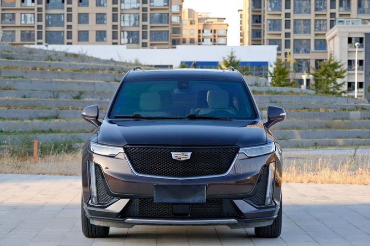 Used Cadillac XT6 2020 28T Six-Seater Four-Wheel-Drive Leading Sport Model Exterior 4