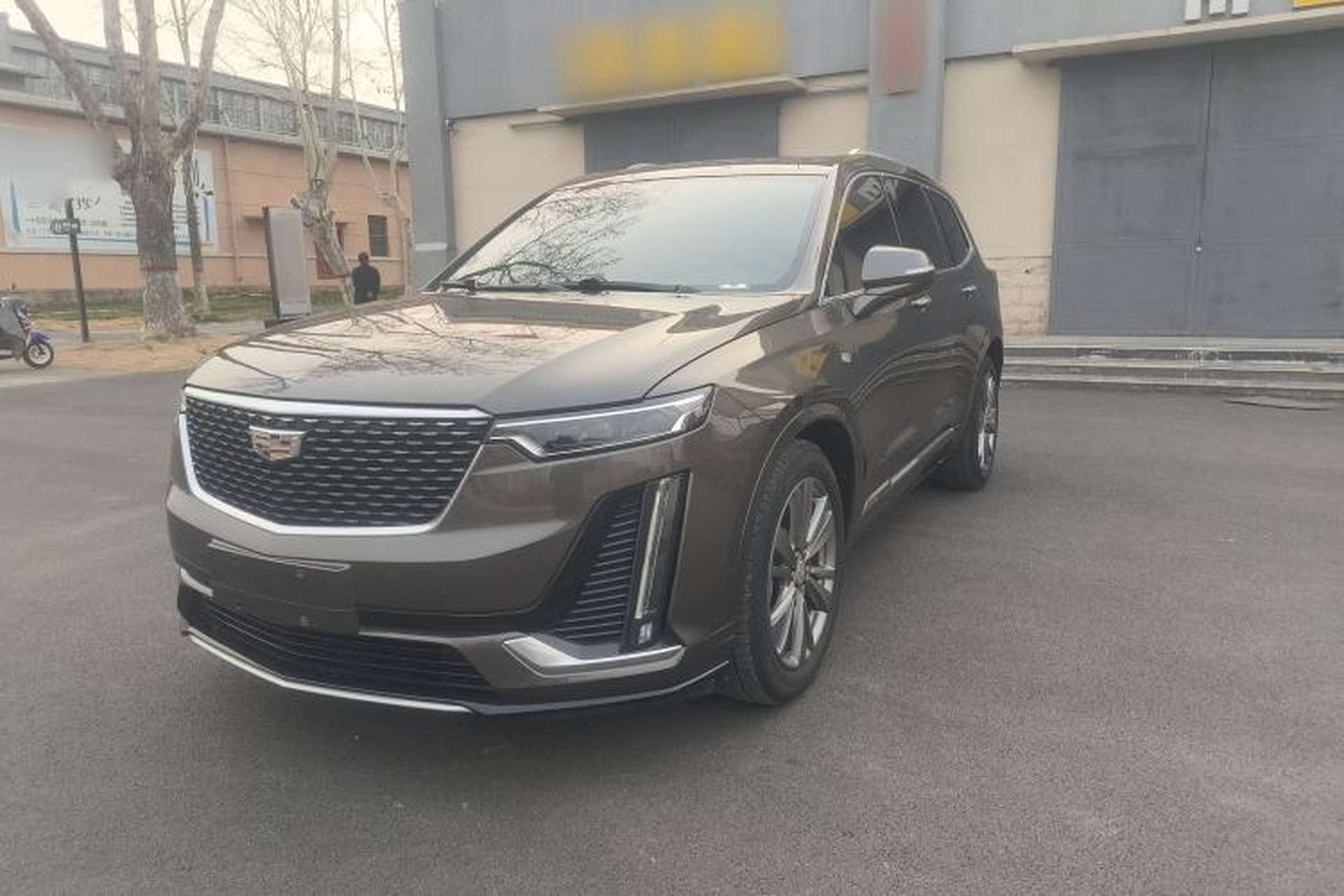 Used Cadillac XT6 2020 28T Seven-Seater Luxury Version Front Left 45 Deg