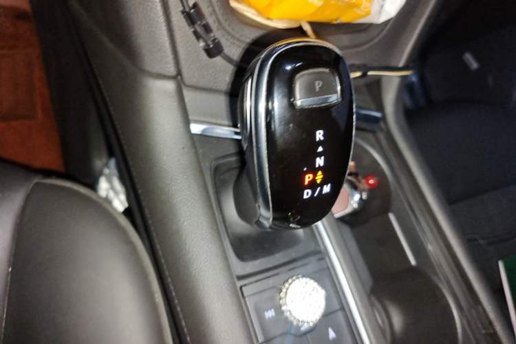 Used Cadillac XT6 2020 28T Six-Seater Four-Wheel-Drive Platinum Sport Edition Gear Lever