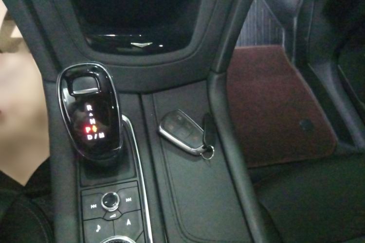 Used Cadillac XT6 2020 28T Six-Seater Four-Wheel-Drive Luxury Version Gear Lever