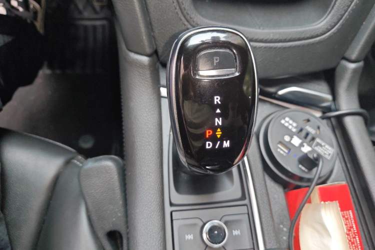 Used Cadillac XT6 2020 28T Six-Seater Four-Wheel-Drive Luxury Version with Premium Sound System Gear Lever