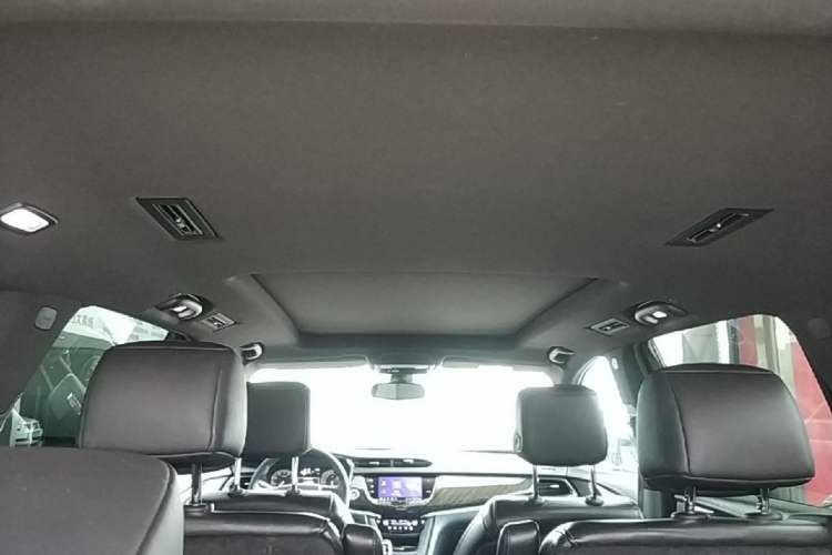 Used Cadillac XT6 2020 28T Six-Seater Luxury Version Headliner