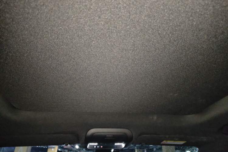 Used Cadillac XT6 2020 28T Six-Seater Luxury Version Headliner